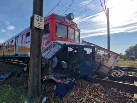 Tragiczne zdarzenie na przejeździe kolejowym